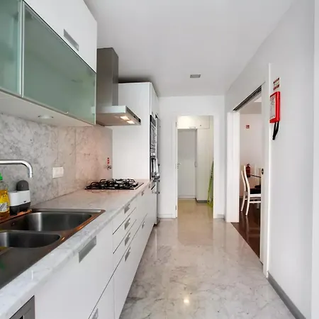 Centrum - La Vie With Parking! By Rentallido شقة