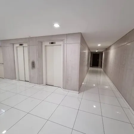 Apartment Centrum - La Vie With Parking!