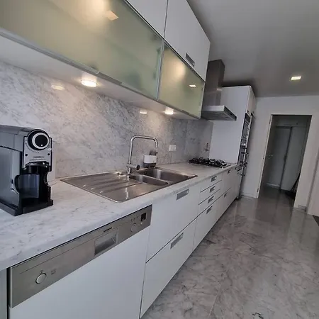 Centrum - La Vie With Parking! Apartament Funchal (Madeira)