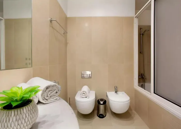 Centrum - La Vie With Parking! Apartamento *