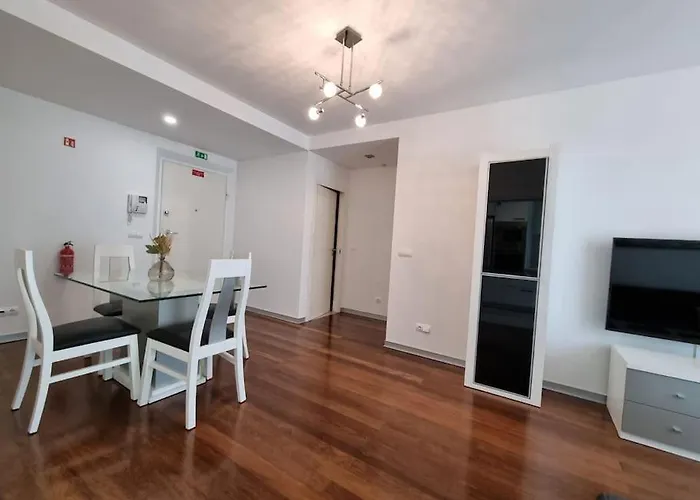 Centrum - La Vie With Parking! Apartamento *