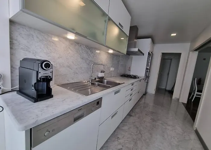 Centrum - La Vie With Parking! Apartamento Funchal (Madeira)